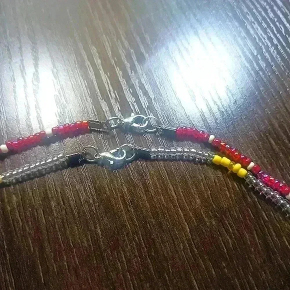 Pair of beaded necklaces - Picture 10 of 10